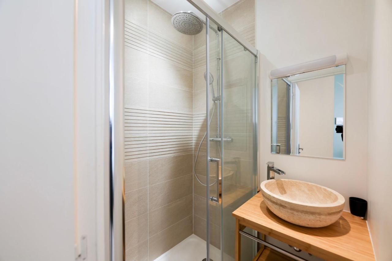 Green Apartment Near Montmartre And Opera 巴黎 外观 照片