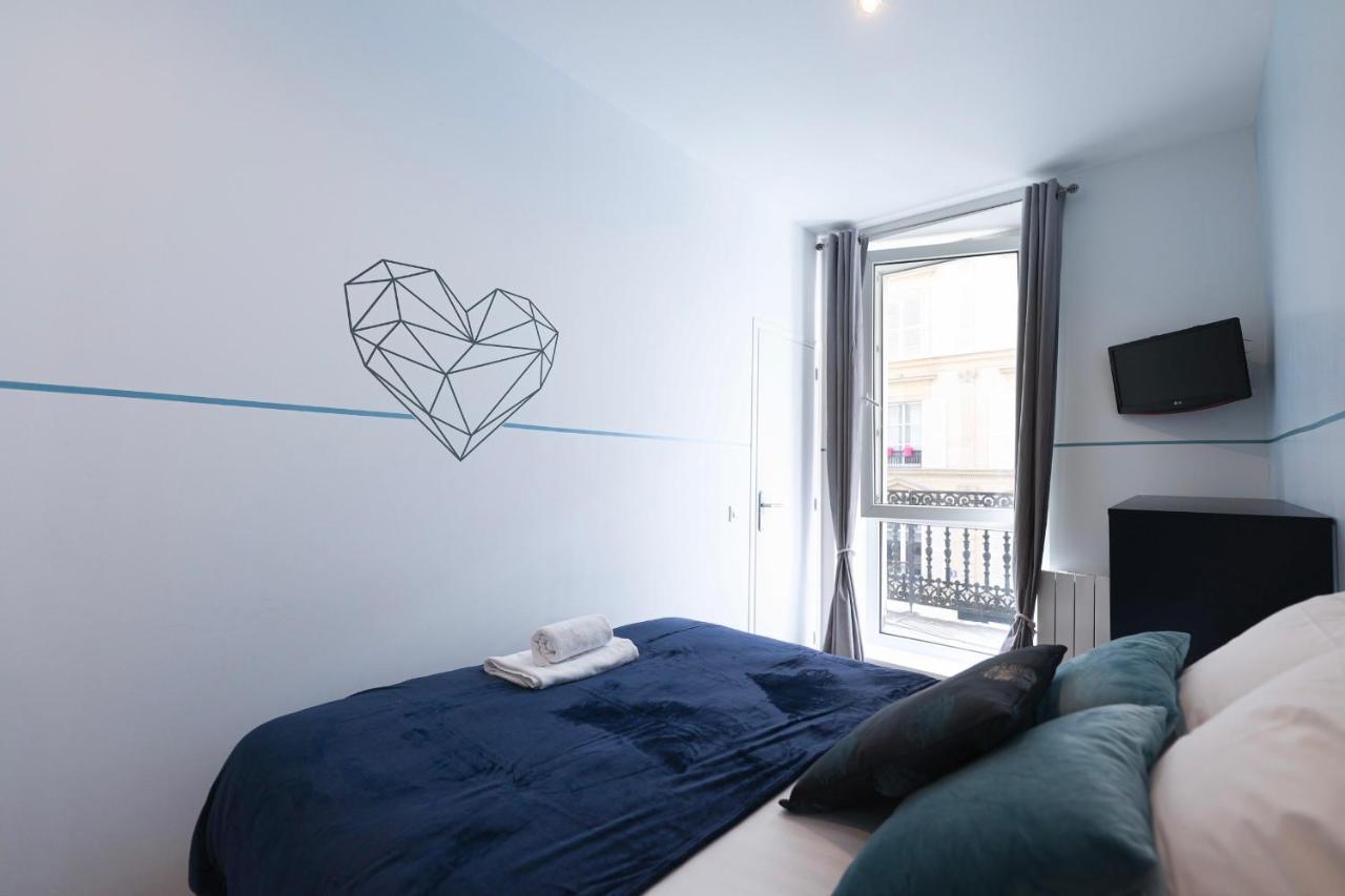 Green Apartment Near Montmartre And Opera 巴黎 外观 照片