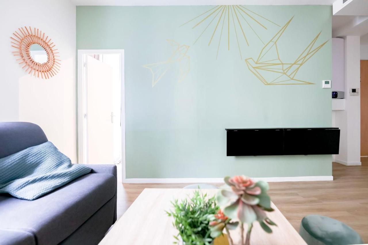 Green Apartment Near Montmartre And Opera 巴黎 外观 照片